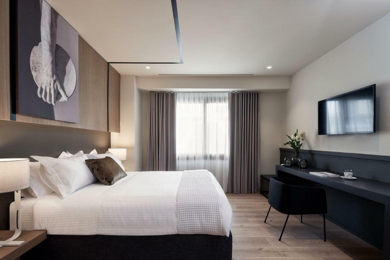 Hotel Urban Frame Plaka 3*